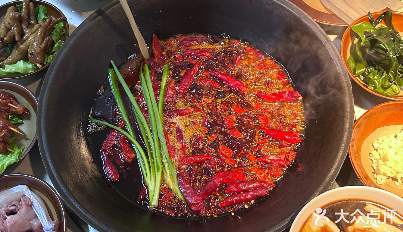 卧卧卧❗️这么贵的锅底还排队