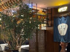 -八府香鸭·啫啫煲(华山路店)