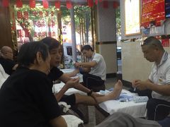 -郑远元专业修脚房(莘朱路店)