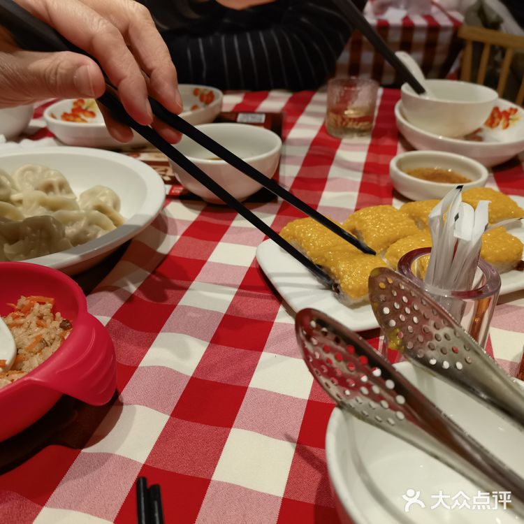 刚刚走到五楼闻到了一股烧焦的味道