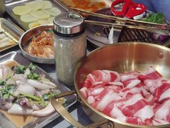 -围炉肉舍•炭烤活鳗•丹东海鲜烤肉(步行街店)