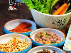 -明洞阿姨·韩式酱蟹烤肉·创意料理(三元桥店)