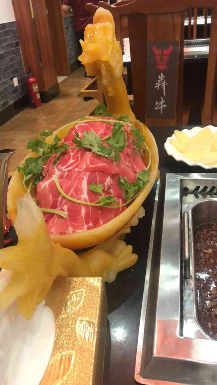 犇牛火锅-"这家店的位置在位于太湖路与徽州大道交口东.