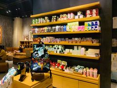 零售区-星巴克臻选(深圳罗湖万象城店)