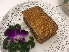 -阿瓦山寨·湘菜现炒·剁椒鱼头王(咸阳总店)
