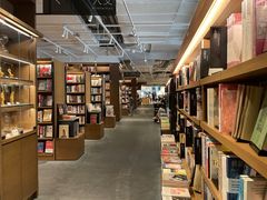 -茑屋书店(天目里店)