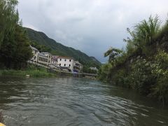 -仙山谷激浪漂流