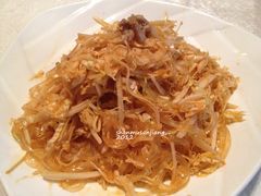 八府拌菜-八府香鸭·啫啫煲(华山路店)