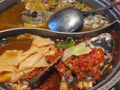 -阿瓦山寨·湘菜现炒·剁椒鱼头王(咸阳总店)