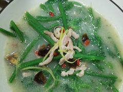 -OLD TREE老树咖啡·西餐厅(台山人工湖店)