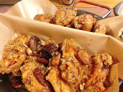 炸鸡翅一半一半-富乐满韩国正宗炸鸡韩国料理(虹泉路店)