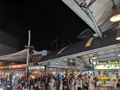 -席娜卡琳火车铁道夜市