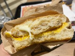 芝士猪柳帕尼尼-肯德基(美兰机场店)