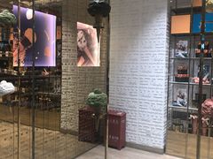 -VENCHI 闻绮(北京国贸商城店)