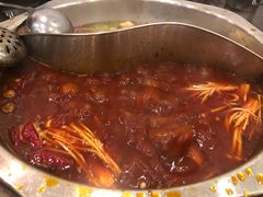 -重庆风光老灶火锅城(同德广场店)