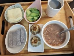 -卓玥国际月子会所(罗山路店)