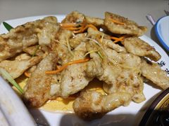 -老码头黑皮肘子锅包肉(赣水路店)