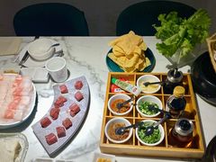 -无界釜·河豚鱼汤锅(红山动物园店)