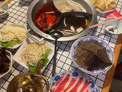 -山悦里 山野·鲜火锅(罗斯福广场店)