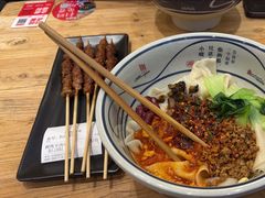 -陇上秦轩西安biangbiang面(朝龙汇店)