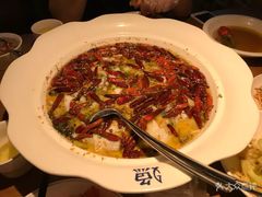 -江渔儿酸菜鱼(万科东荟城店)