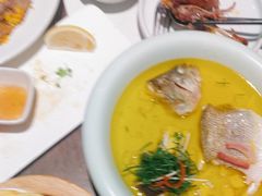 -港丽餐厅(来福士店)