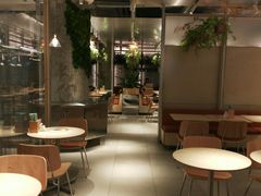 大堂-老乡鸡(上海白玉兰广场店)