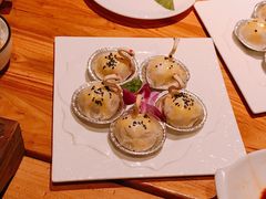 天鹅叉烧酥-颐和•海鲜砂锅粥•啫啫煲(奥林匹克广场店)