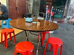 -广香烧腊快餐店