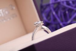 戒指-威德钻石-克拉钻大本营(南京东路店)