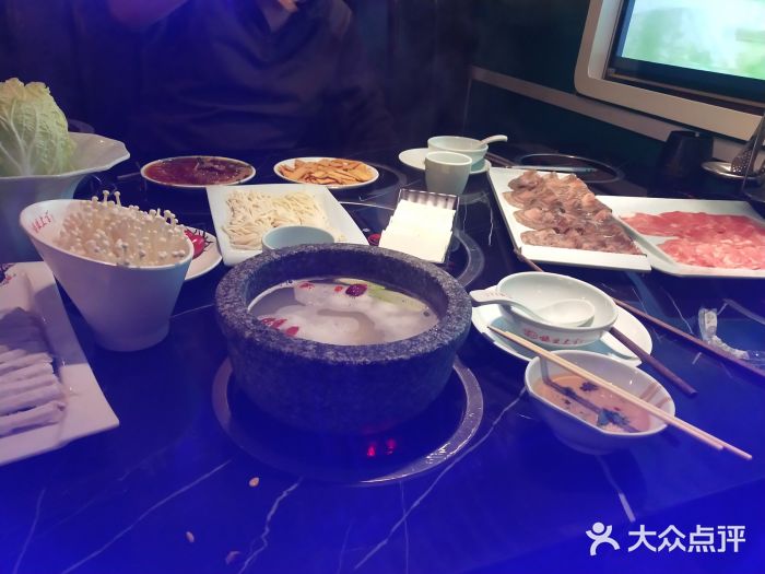 狼爱上羊音乐火锅图片