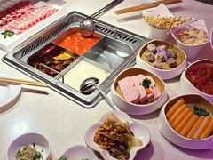 -海底捞火锅(中商百货夜宵主题店)