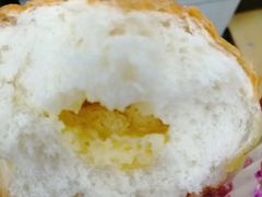 招牌奶黄包-北大学一食堂