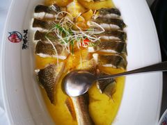 深海大黄鱼-阿明小菜·海鲜·上海菜(梅陇华理店)