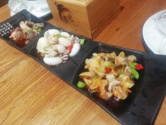 -东来菜馆•手抓海鲜家常菜•海鲜锅贴(鸽子窝店)