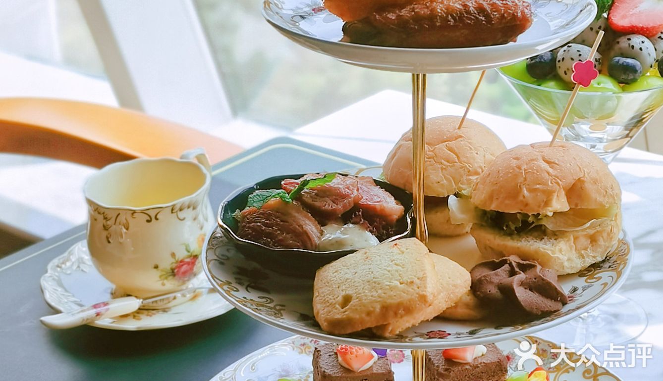 来❗️带上闺蜜来个绝美的望江下午茶👉桃花江西餐厅