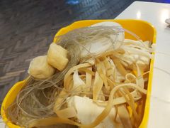 -运气牛自助酱大骨火锅(南京东路店)