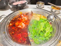 -老房老舍重庆火锅(假日城市店)