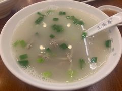 -三两春肚肺汤(崂山路店)