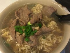 -大师傅粥品(埃华街)