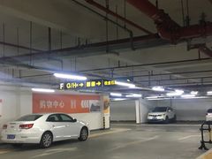 -万象城-停车场