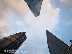 -陆家嘴空中步行连廊