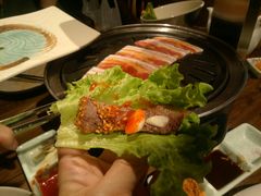 -明洞阿姨·韩式酱蟹烤肉·创意料理(三元桥店)