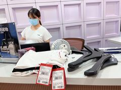 -YONEX苗江运动城(源深店)