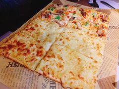 榴莲拼香草烤鸡披萨-魔膳厨房·果木牛排·西餐厅(MM2店)