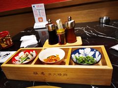 -山川小町·极番烧肉(新地假日广场店)