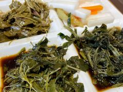炝拌野菜-王村姑老土炕莜面村(桥东店)