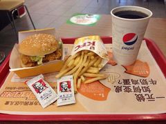 -肯德基(岱宗店)