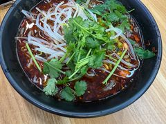 -丽影重庆小面(定西路店)