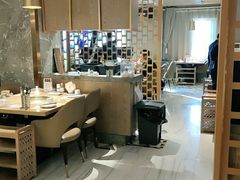大堂-额尔敦牛厨师铜板烧